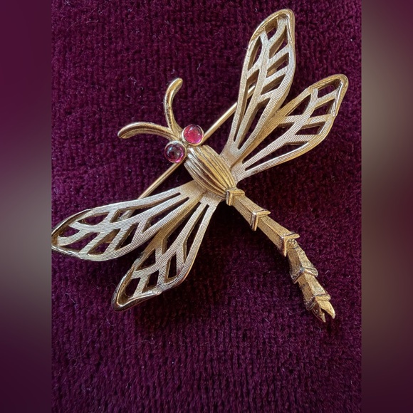 Trifari Jewelry - 1960s Crown signed Trifari Dragonfly Brooch with Pink Rhinestone eyes